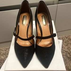 Halogen Black Pointed Toe Heels